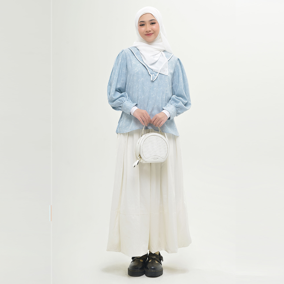 Faqat paypoqdagi travestitlar U hammaning koz ongida soradi